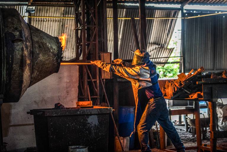 INDUSTRIA - CORPORATIVO