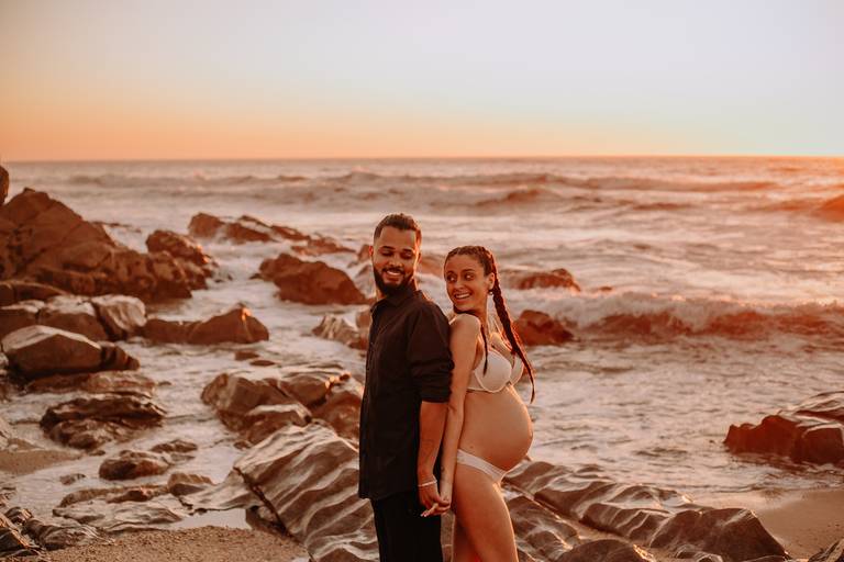 fotografica gravida, gravidez, melhores fotografos de gravidas, melhores fotografos de familia de portugal, sessao praia, sessao por do sol, golden hour