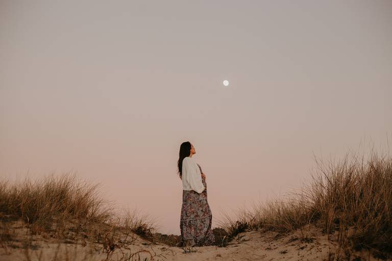 fotografica gravida, gravidez, melhores fotografos de gravidas, melhores fotografos de familia de portugal, sessao praia, sessao por do sol, golden hour