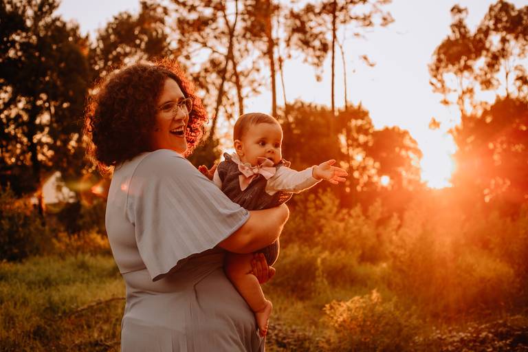 fotografia de familias, sessão fotografica familiar, melhores fotografos de familia, melhores fotografos de crianças de portugal, sessao por do sol, sessao bosque, 