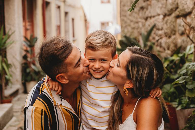fotografia de familias, sessão fotografica familiar, melhores fotografos de familia, melhores fotografos de crianças de portugal, sessao por do sol, sessao ribeira, sessao porto, sessao baixa