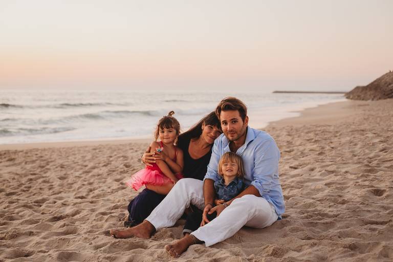 fotografia de familias, sessão fotografica familiar, melhores fotografos de familia, melhores fotografos de crianças de portugal, sessao por do sol, sessao praia