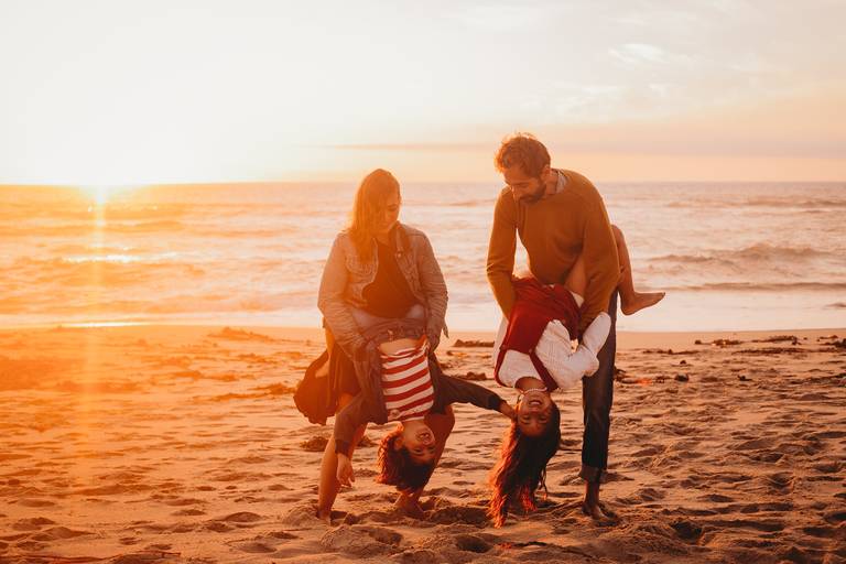 fotografia de familias, sessão fotografica familiar, melhores fotografos de familia, melhores fotografos de crianças de portugal, sessao por do sol, sessao praia