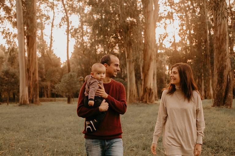 fotografia de familias, sessão fotografica familiar, melhores fotografos de familia, melhores fotografos de crianças de portugal, sessao por do sol, sessao bosque, 