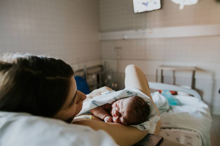 fotografia de parto, sessão fotografica parto, reportagem nascimento, melhores fotografos de parto em portugal, hospital povoa de varzim, parto humanizado, parto positivo, gravidez, nascimento