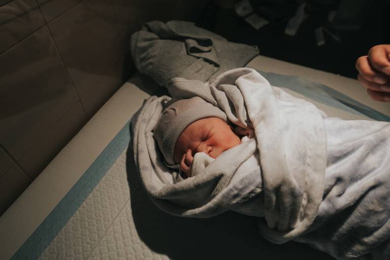 fotografia de parto, sessão fotografica parto, reportagem nascimento, melhores fotografos de parto em portugal, hospital povoa de varzim, parto humanizado, parto positivo, gravidez, nascimento