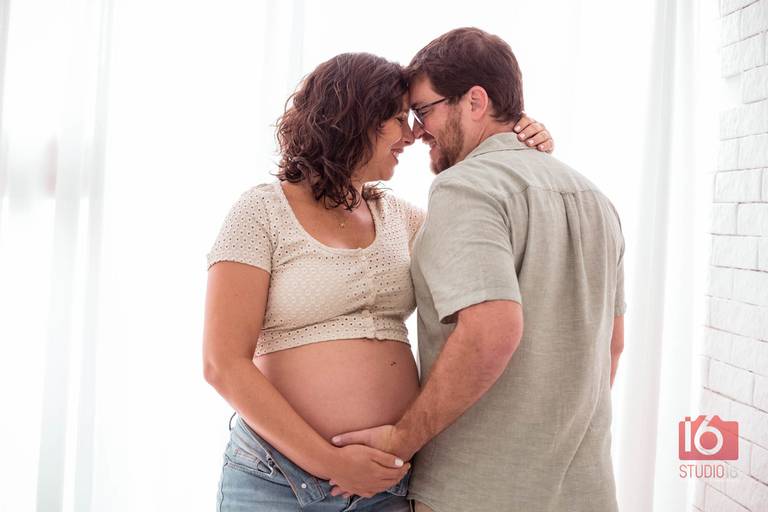 Ensaio gestante em estúdio em Piracicaba | Studio16 Fotografia