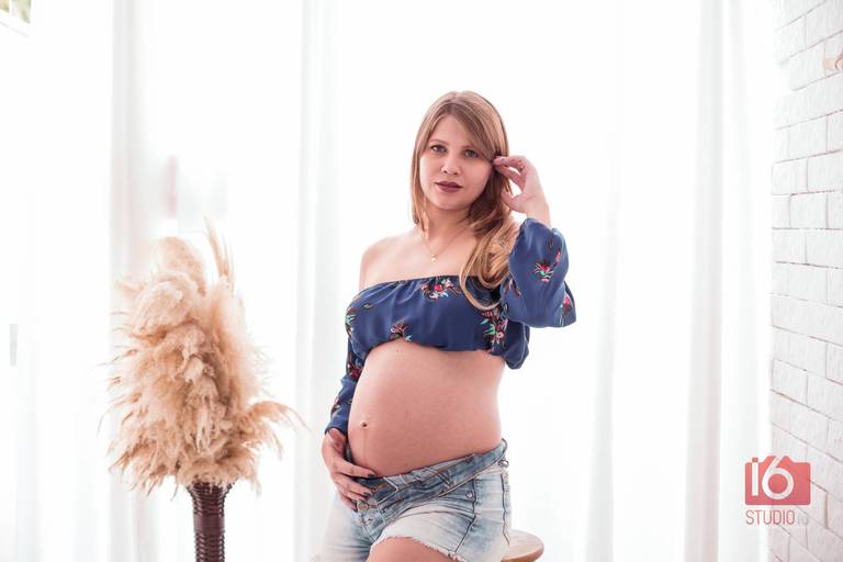 Ensaio gestante em estúdio em Piracicaba | Studio16 Fotografia