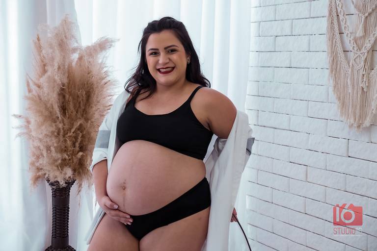 Ensaio gestante em estúdio em Piracicaba | Studio16 Fotografia