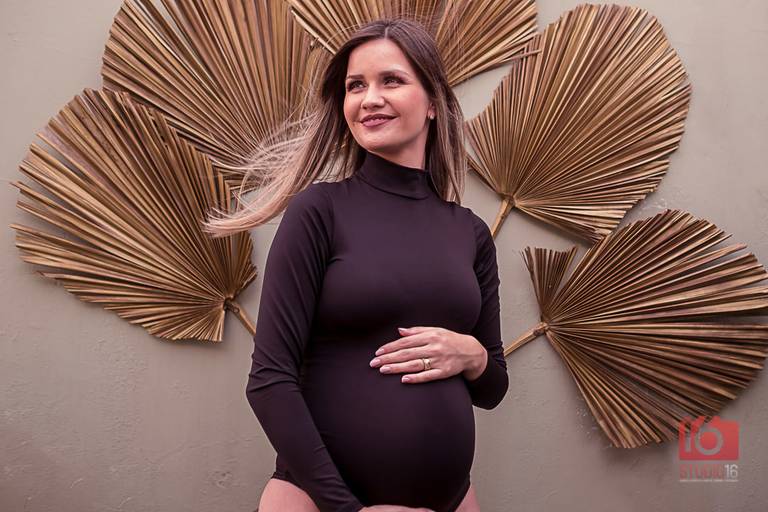 Ensaio gestante em estúdio em Piracicaba | Studio16 Fotografia