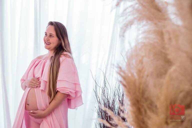 Ensaio gestante em estúdio em Piracicaba | Studio16 Fotografia