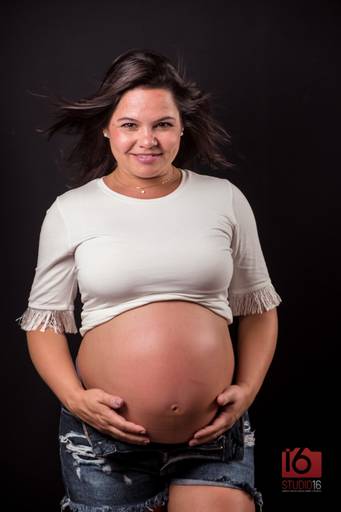 Ensaio gestante em estúdio em Piracicaba | Studio16 Fotografia