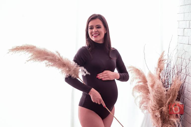 Ensaio gestante em estúdio em Piracicaba | Studio16 Fotografia