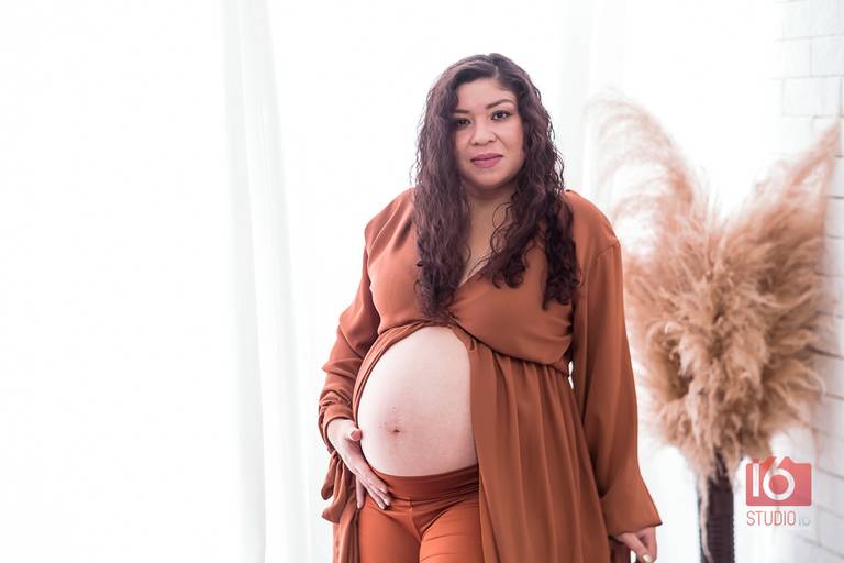 Ensaio gestante em estúdio em Piracicaba | Studio16 Fotografia