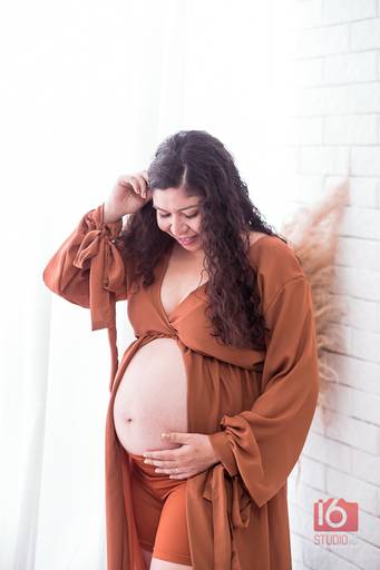 Ensaio gestante em estúdio em Piracicaba | Studio16 Fotografia