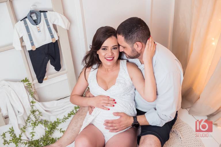 Ensaio gestante em estúdio em Piracicaba | Studio16 Fotografia