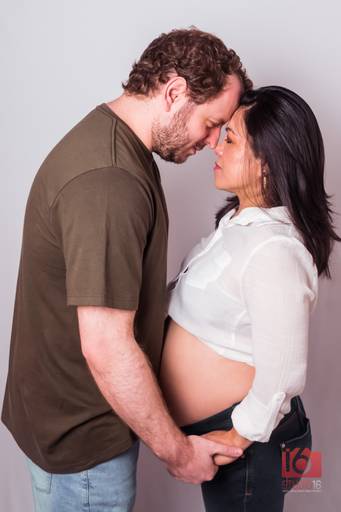 Ensaio gestante em estúdio em Piracicaba | Studio16 Fotografia