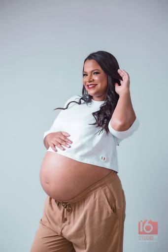 Ensaio gestante em estúdio em Piracicaba | Studio16 Fotografia