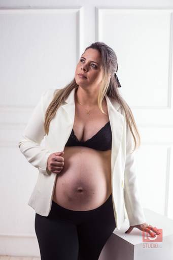 Ensaio gestante em estúdio em Piracicaba | Studio16 Fotografia