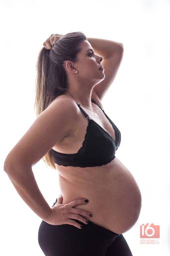 Ensaio gestante em estúdio em Piracicaba | Studio16 Fotografia