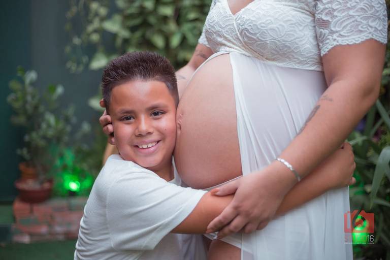 Ensaio gestante em estúdio em Piracicaba | Studio16 Fotografia