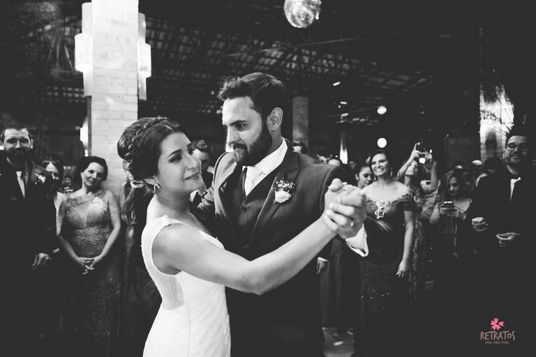 dança dos noivos serra dos cocais itatiba mesa do bolo linda serra dos cocais casamento rustico itatiba retratos foto video fotografo casamento julio 