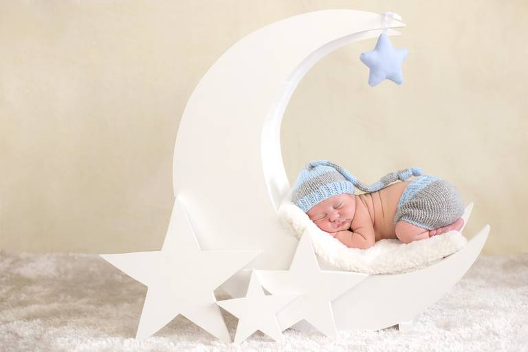 BabyDi, Fotografia de recém nascido, Newborn, Lua, melhores fotógrafos de recém nascidos, Oeiras, lisboa, cascais
