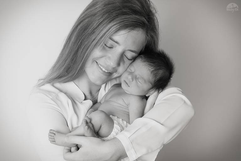 BabyDi, Fotografia de recém nascido, Newborn, preto e branco, melhores fotógrafos de recem nascidos, oeiras, lisboa, cascais