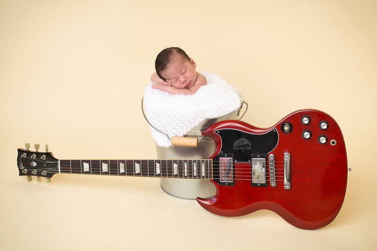 BabyDi, Fotografia de recém nascido, Newborn, Guitarra guitarrista