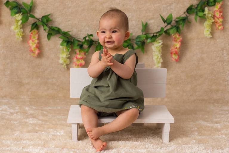 BabyDi, Smash the Cake animais da quinta, menina