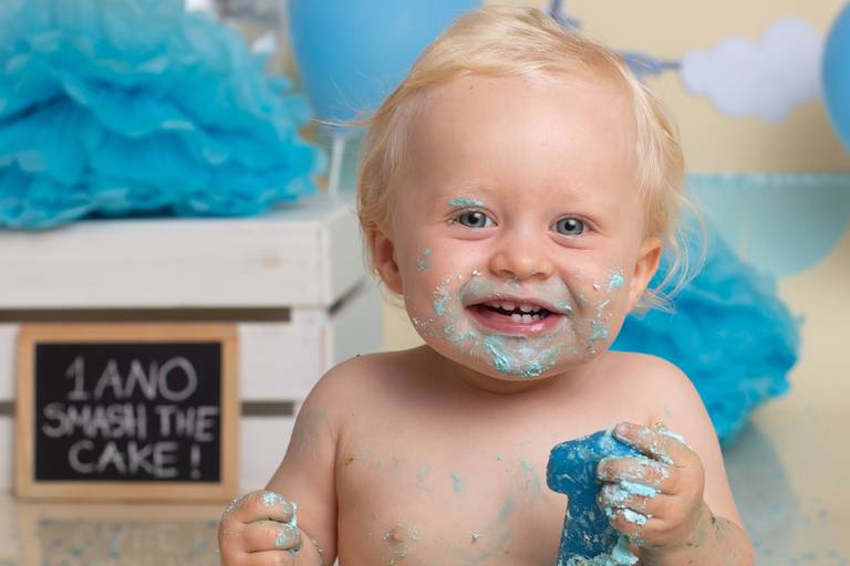 BabyDi, Sessão fotográfica 1 ano, Smash the Cake, aviador, azul claro, sessão fotográfica bebé, happy baby, sorriso bebé