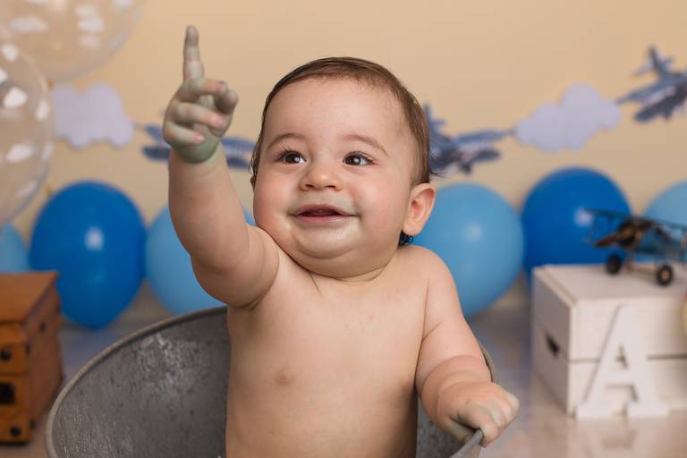 BabyDi, Smash the Cake aviador, aviões, viagem, tap, comandante, banho