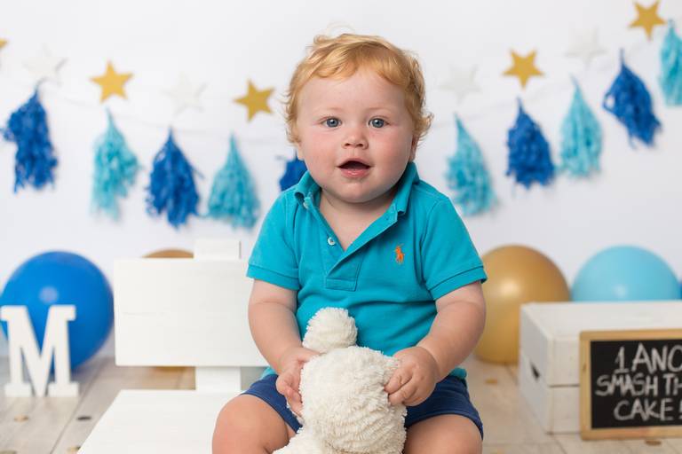 Babydi, Smash the Cake, azul e dourado