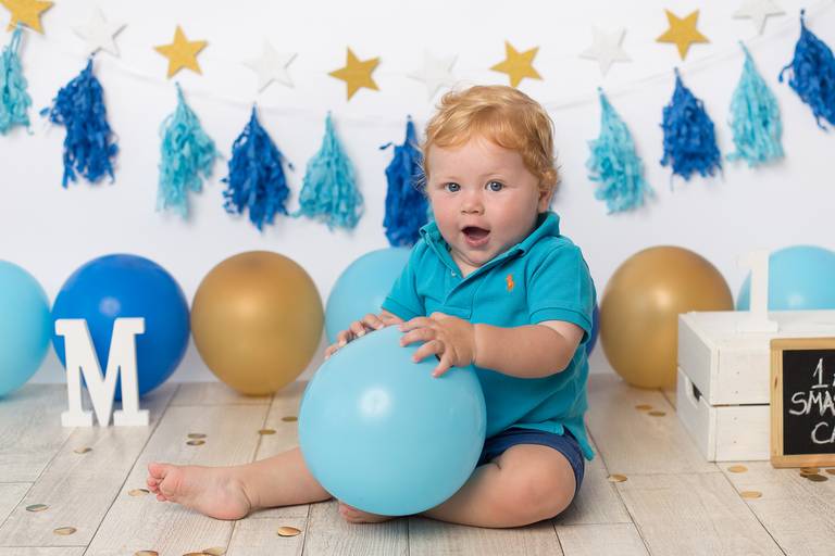 Babydi, Smash the Cake, azul e dourado