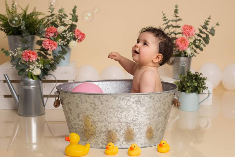 BabyDi, Smash the Cake floral, romantico, flores cor de rosa e branco, banho