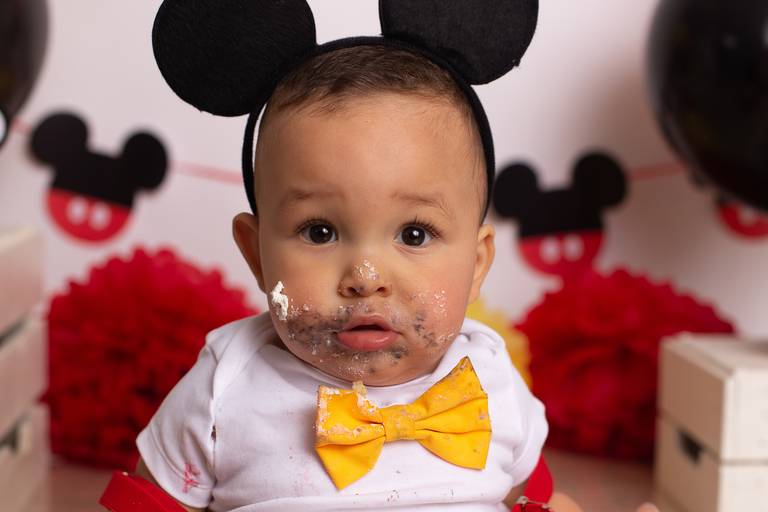 Smash the Cake, Mickey amarelo e encarnado