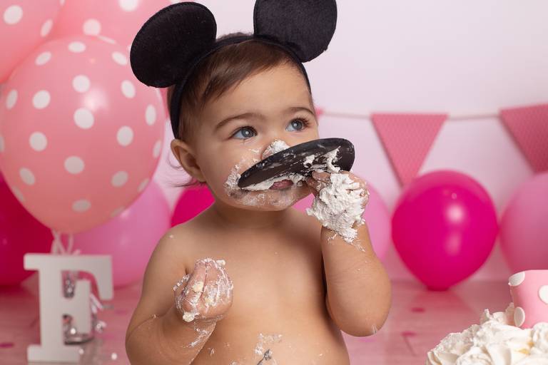 BabyDi, Smash the Cake, Minnie