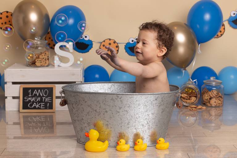 BabyDi, Smash the Cake, Monstro das bolachas, banho