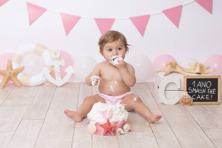 BabyDi, Smash the Cake, bodyboard, praia, bolo