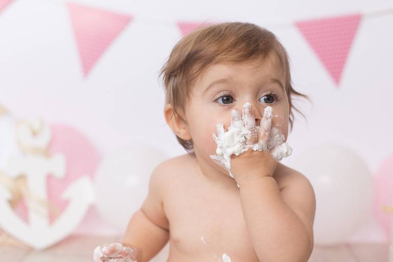 BabyDi, Smash the Cake, bodyboard, praia, bolo