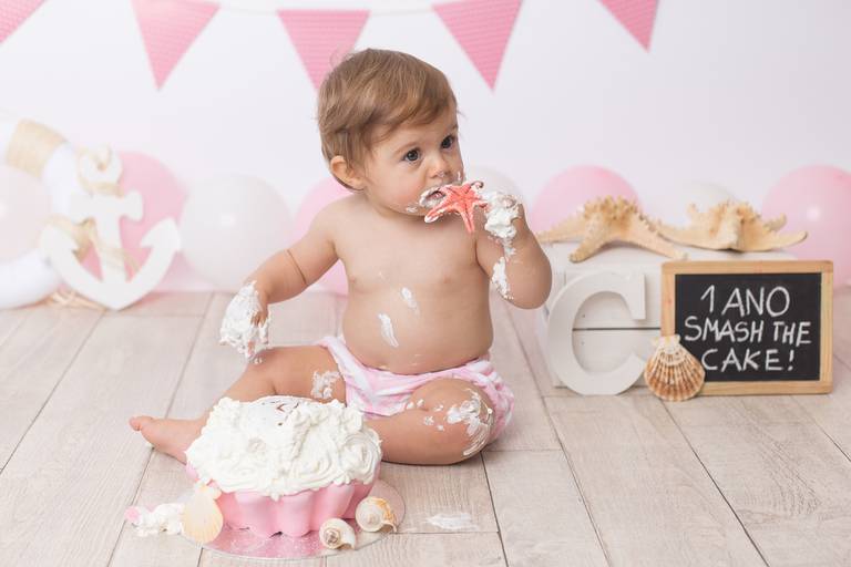 BabyDi, Smash the Cake, bodyboard, praia, bolo