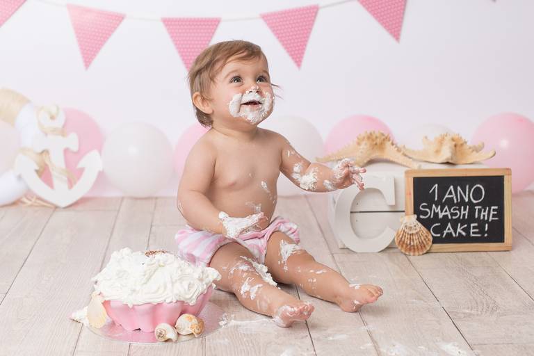 BabyDi, Smash the Cake, bodyboard, praia, bolo