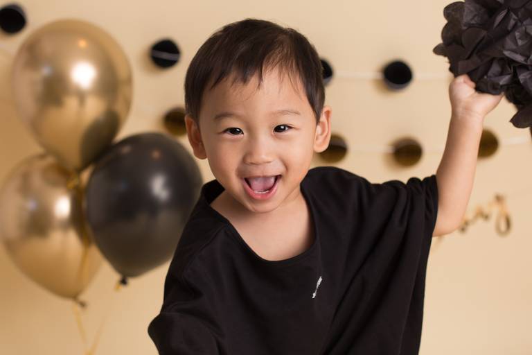 BabyDi, Smash the Cake preto e dourado