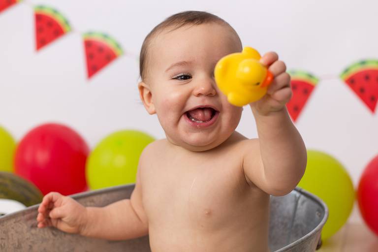 BabyDi, Smash the Fruit, melancia kiwi e banana, banho