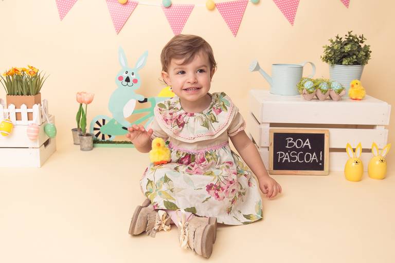 BabyDi, Sessão fotográfica de bebé, Mini sessões da Páscoa, oeiras, Lisboa, flores