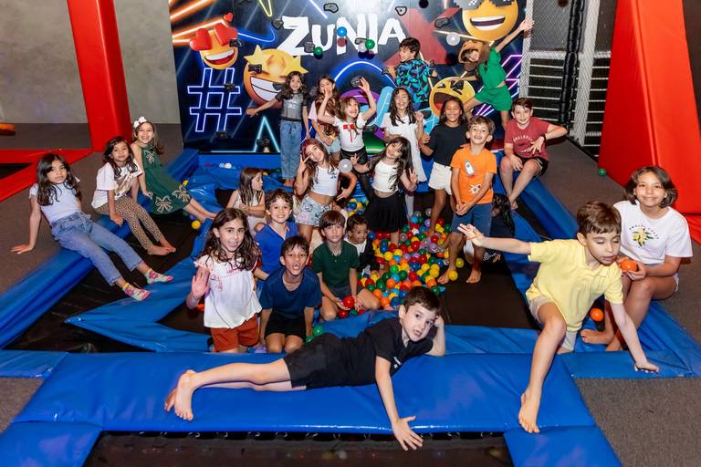 Malu 8 Anos | Zunia X - DF