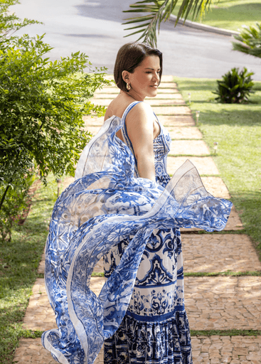 Ensaio Feminino Brasília
Alexandra Paz Fotógrafa
Ensaio externo, vestido clássico com detalhes em azul e branco e lenço na mesma padronagem. 