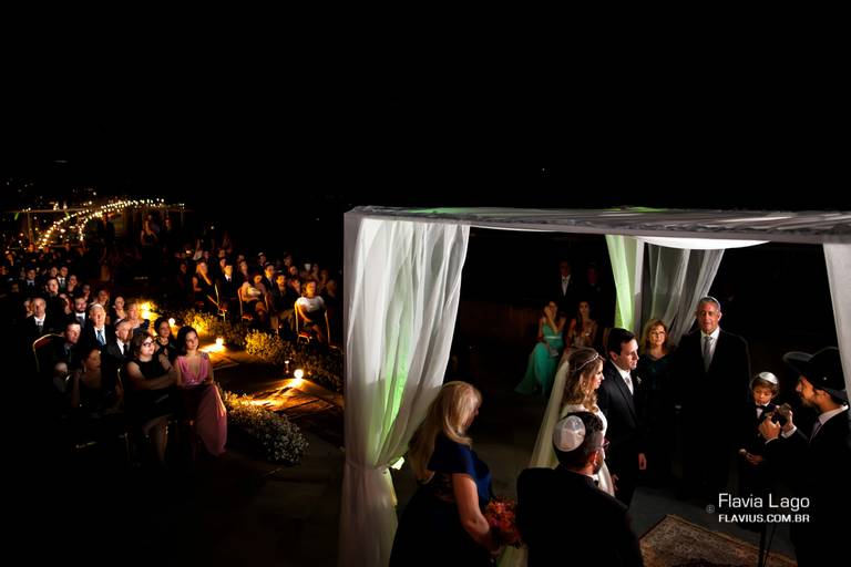 Celebração de casamento judaico na cobertura do Hotel Marriott Copacabana Fotografia de Casamento no Rio de Janeiro RJ Flavia Lago Flavius Judeu Praia
