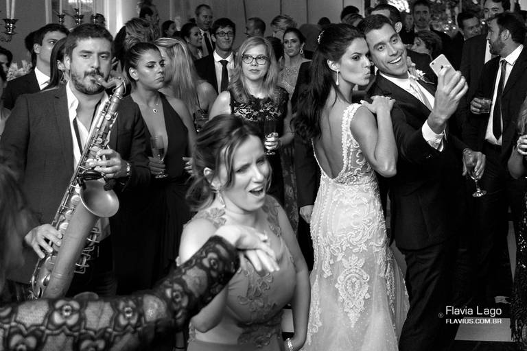 Foto espontanea de Casamento no Rio de Janeiro RJ Flavius Flavia Lago