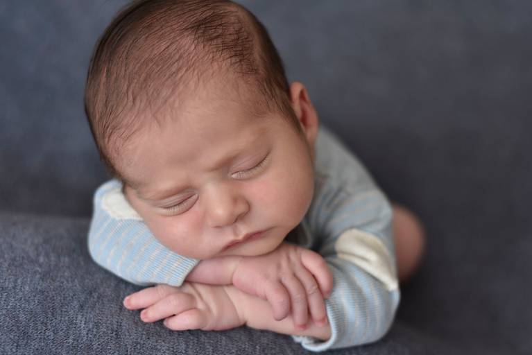 melhorfotografanewborn,estudiofotografia,amormaior, odeceixemaravilha,Algarve,fotografianewborn, sweetbabyfotografia,bebe,recemnascido,grávida, maternidade,fotografiafamilia,cinzento,susananovaisfotografia,asmaisbonitasfotografias,ramper